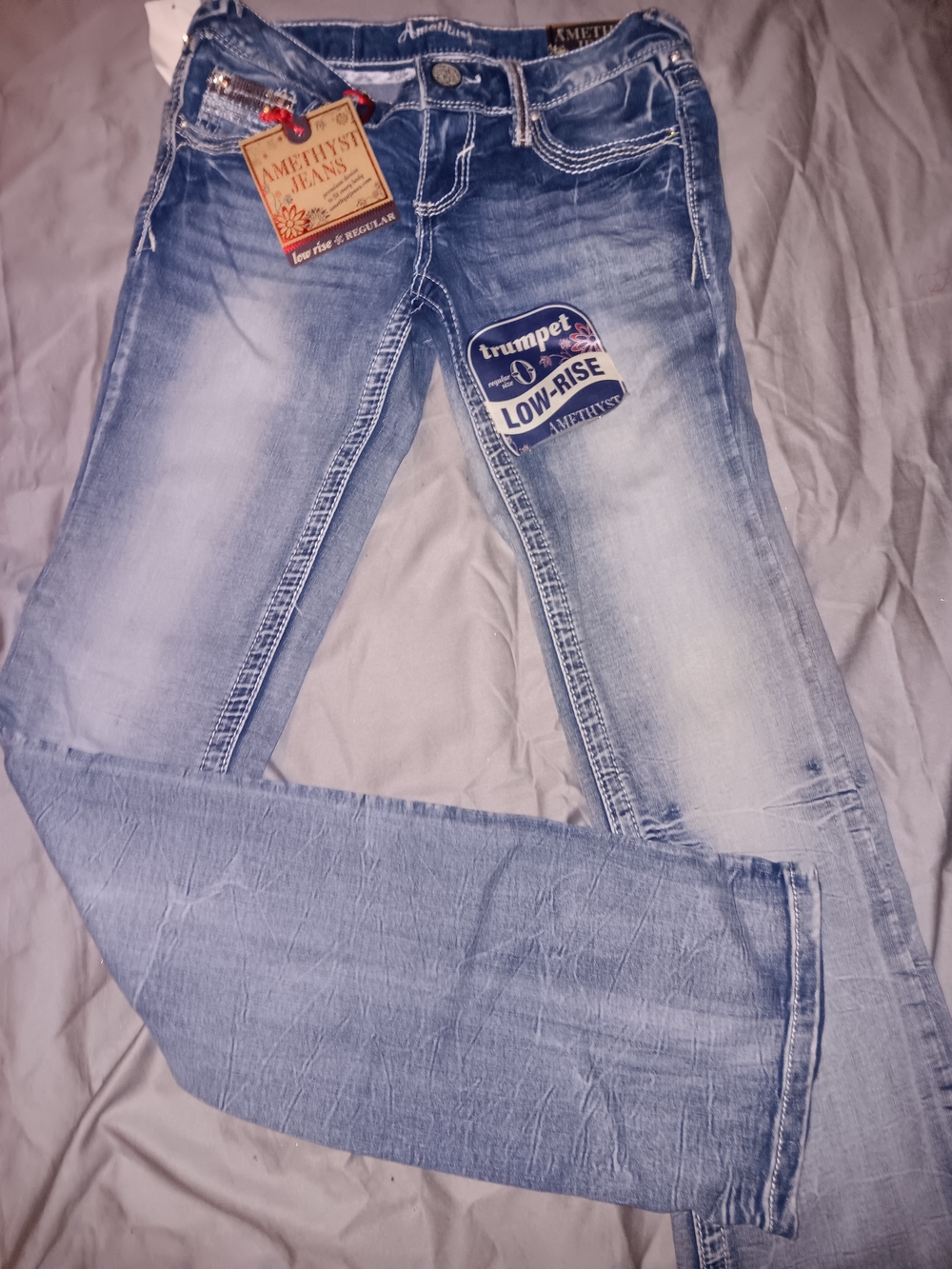 Amethyst Jeans Women Trumpet-Leg Light Blue Washed Denim